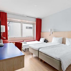 Family Room Two Single Beds Extra Bed